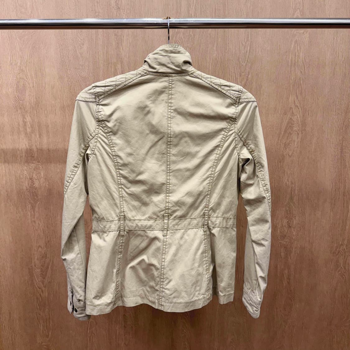 데님 앤 서플라이 사파리 필드 자켓 멀티포켓 디테일 밀리터리 베이지 상품이미지3