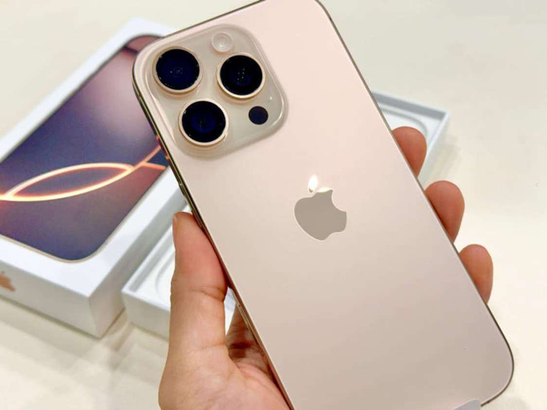 아이폰16프로 골드 상품이미지10