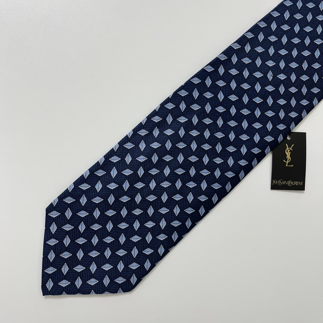 새상품 생로랑 입생로랑 넥타이 9.3cm 네이비 컬러 상품이미지3