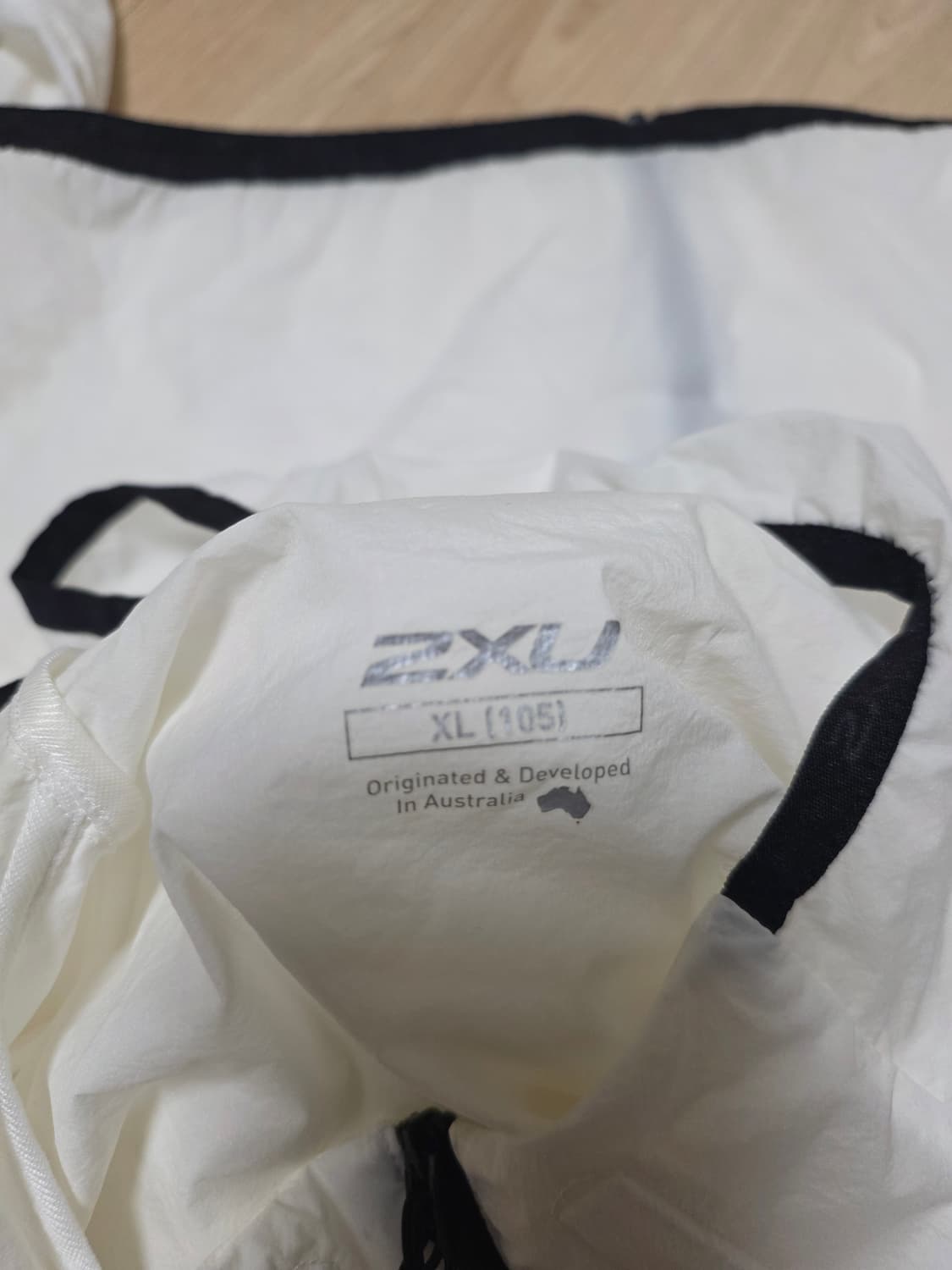 2XU 플렉서블 에어로 러닝 윈드쉴드 105 XL (미사용) 상품이미지7