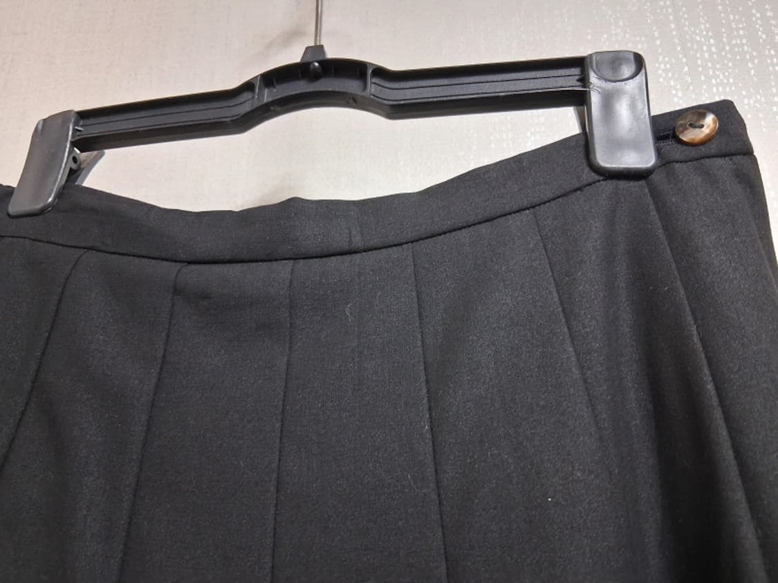 일본빈티지 oggi 주름롱스커트 춘추 여성 26인치적당
원산지 일본
소재 상품이미지3