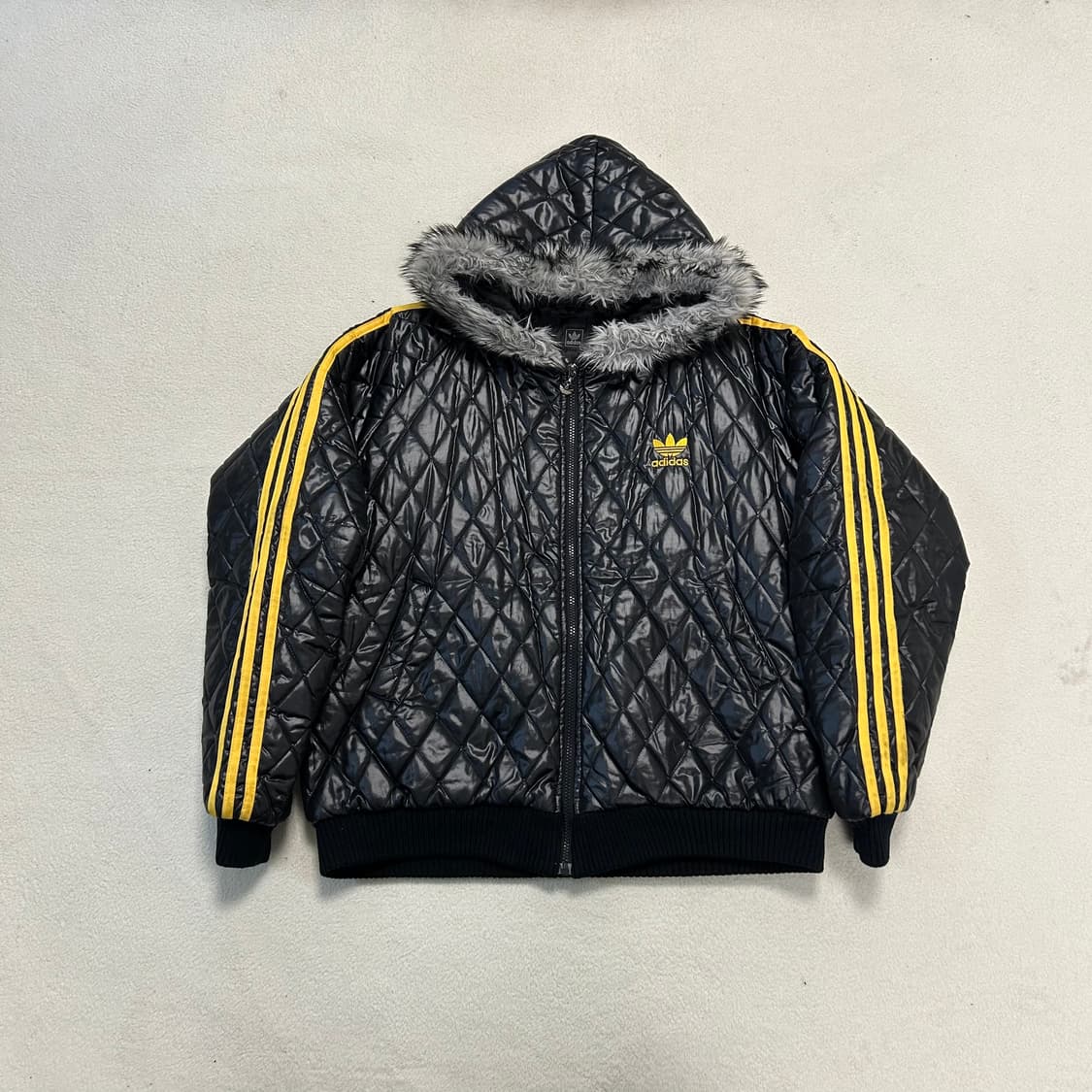 Adidas Oldschool Wolfjaw Trefoil padding 상품이미지4