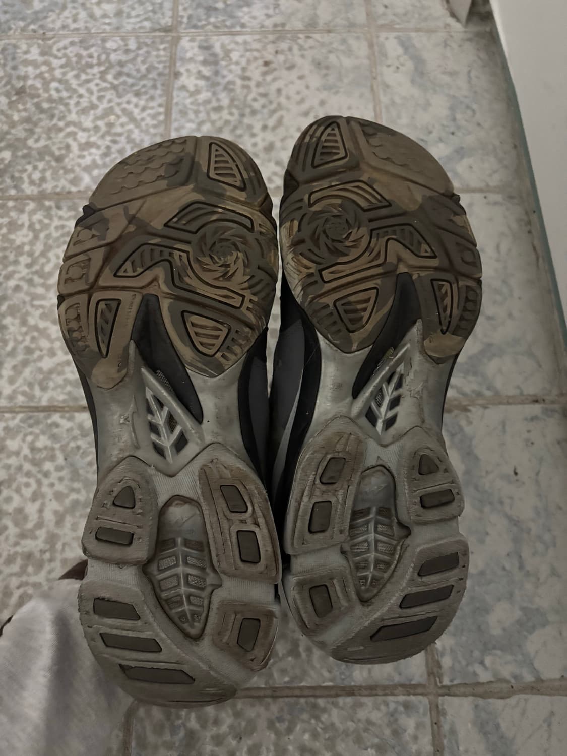 미즈노 웨이브 라이트닝 Z3 상품이미지4