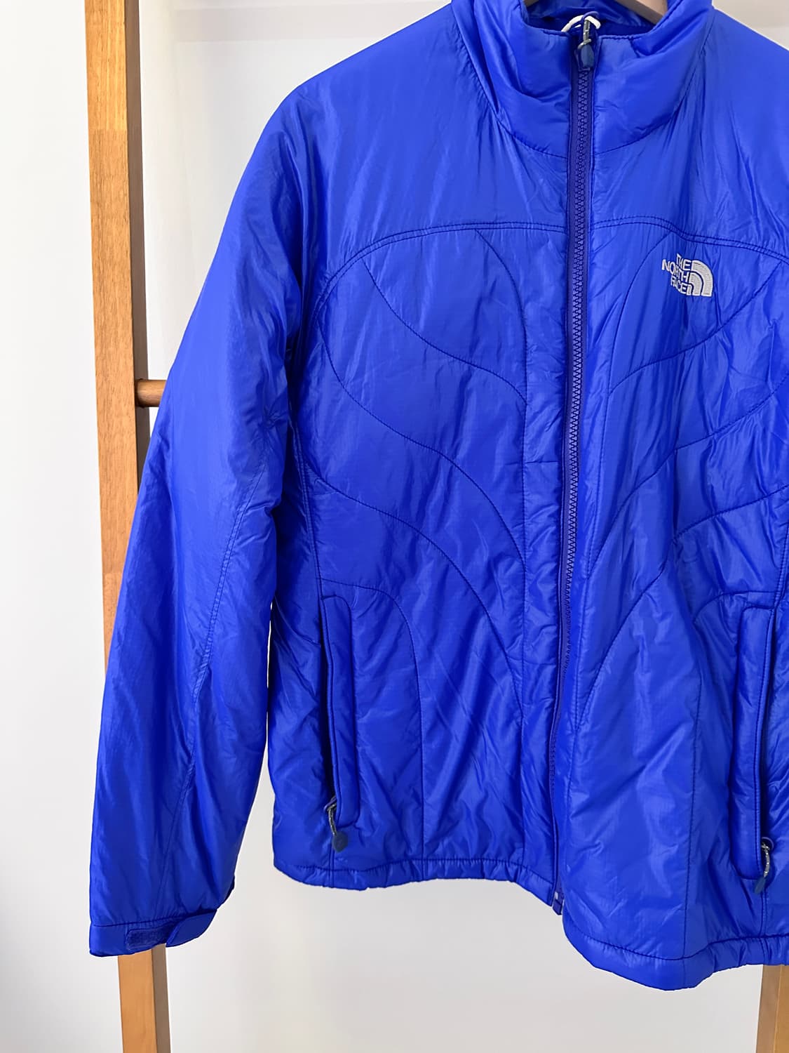 노스페이스 경량패딩 상품이미지3