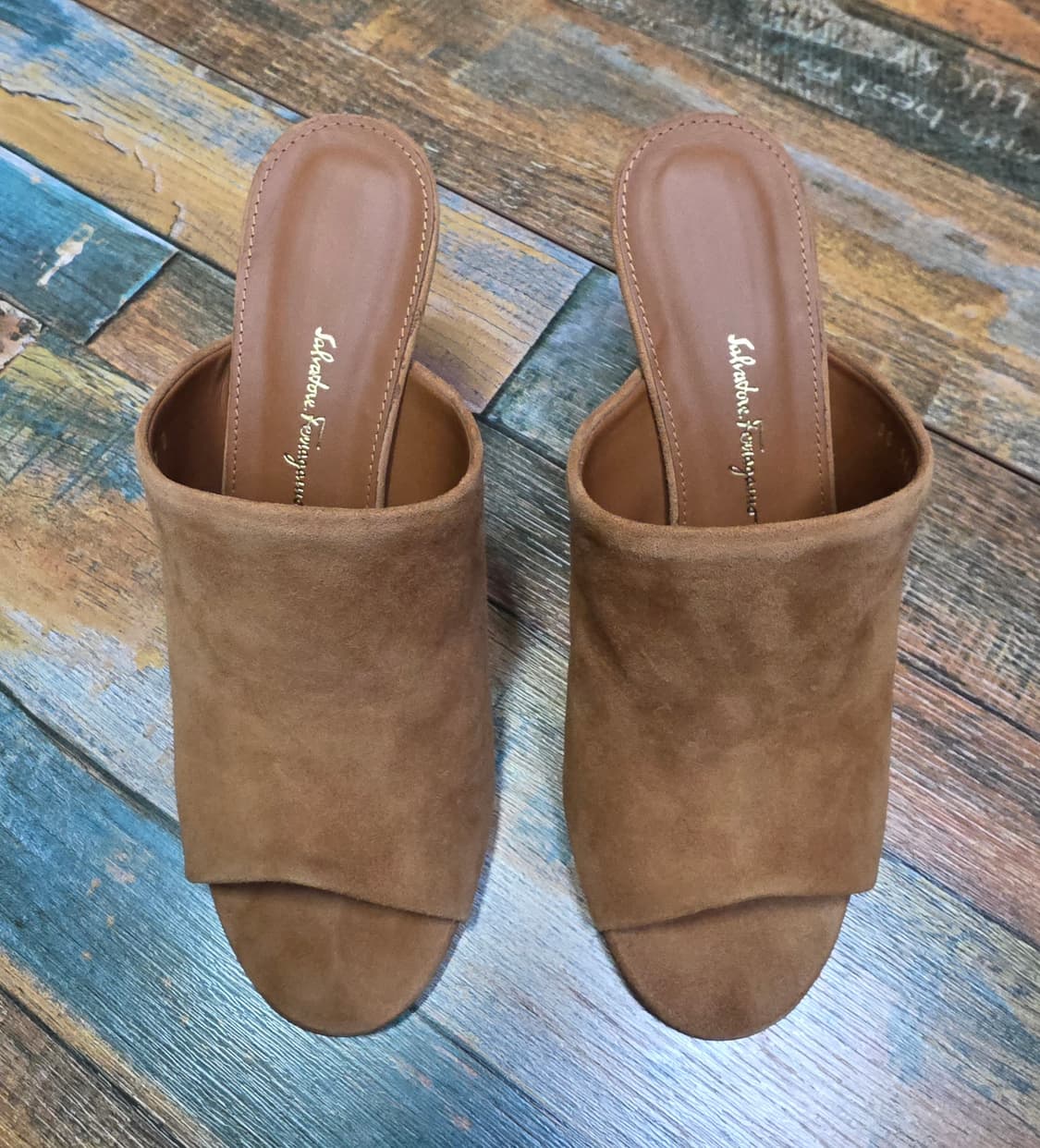 페라가모 스웨이드 뮬 / 샌들 / 7 (235~240) 상품이미지5