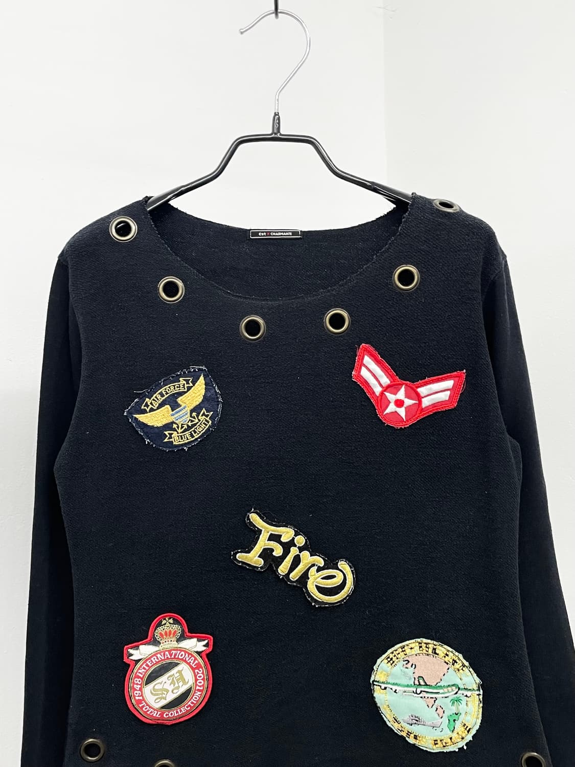 y2k 블랙 패치 펀칭 슬리브 상품이미지6