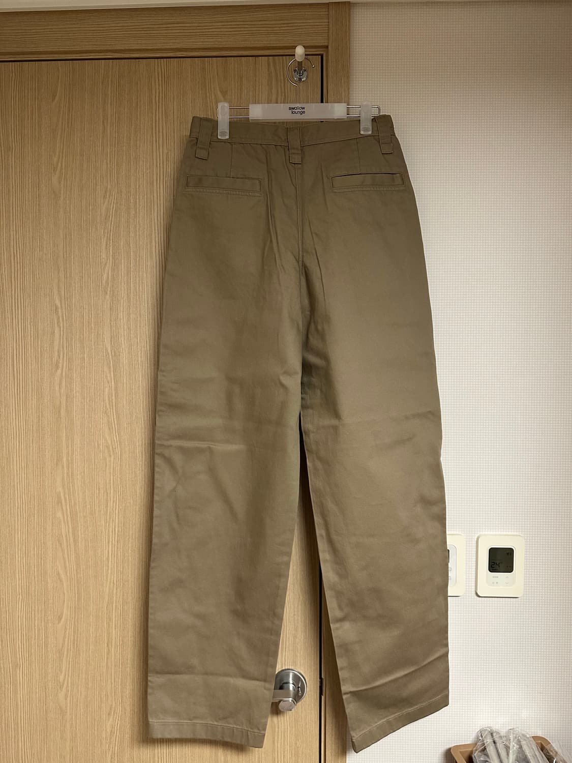 유니클로 U 와이드 치노 35브라운 긴기장 (76) 상품이미지3