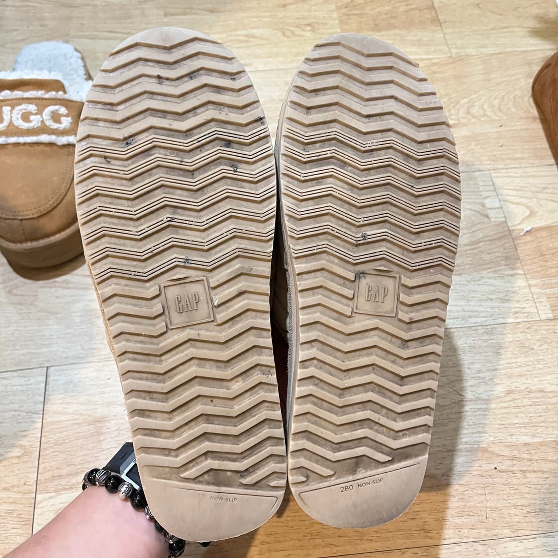 (280mm) 갭 GAP 패딩 털 클로그 슬리퍼 상품이미지4