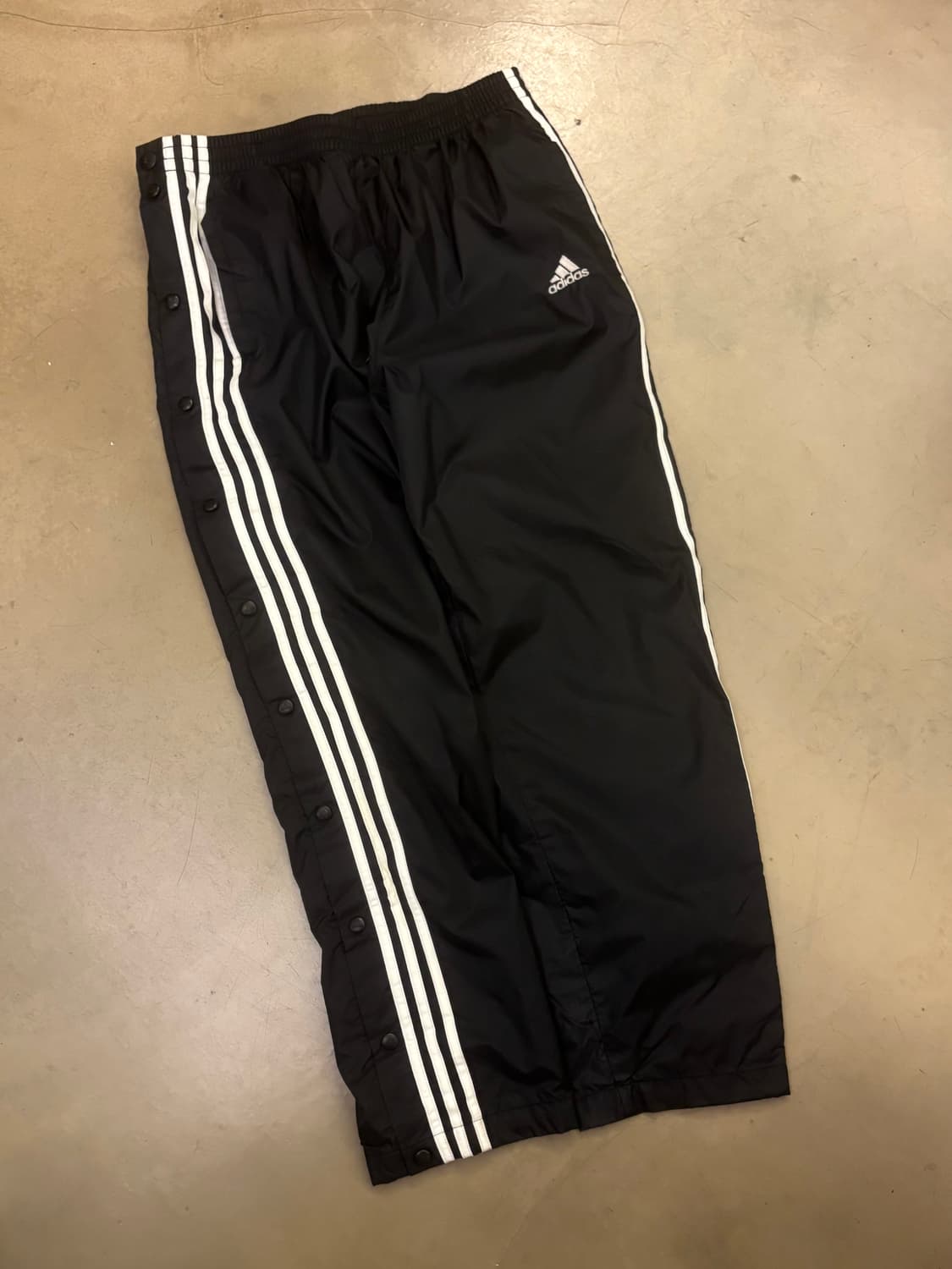 아디다스 사이드 스냅버클 나일론 팬츠 상품이미지1