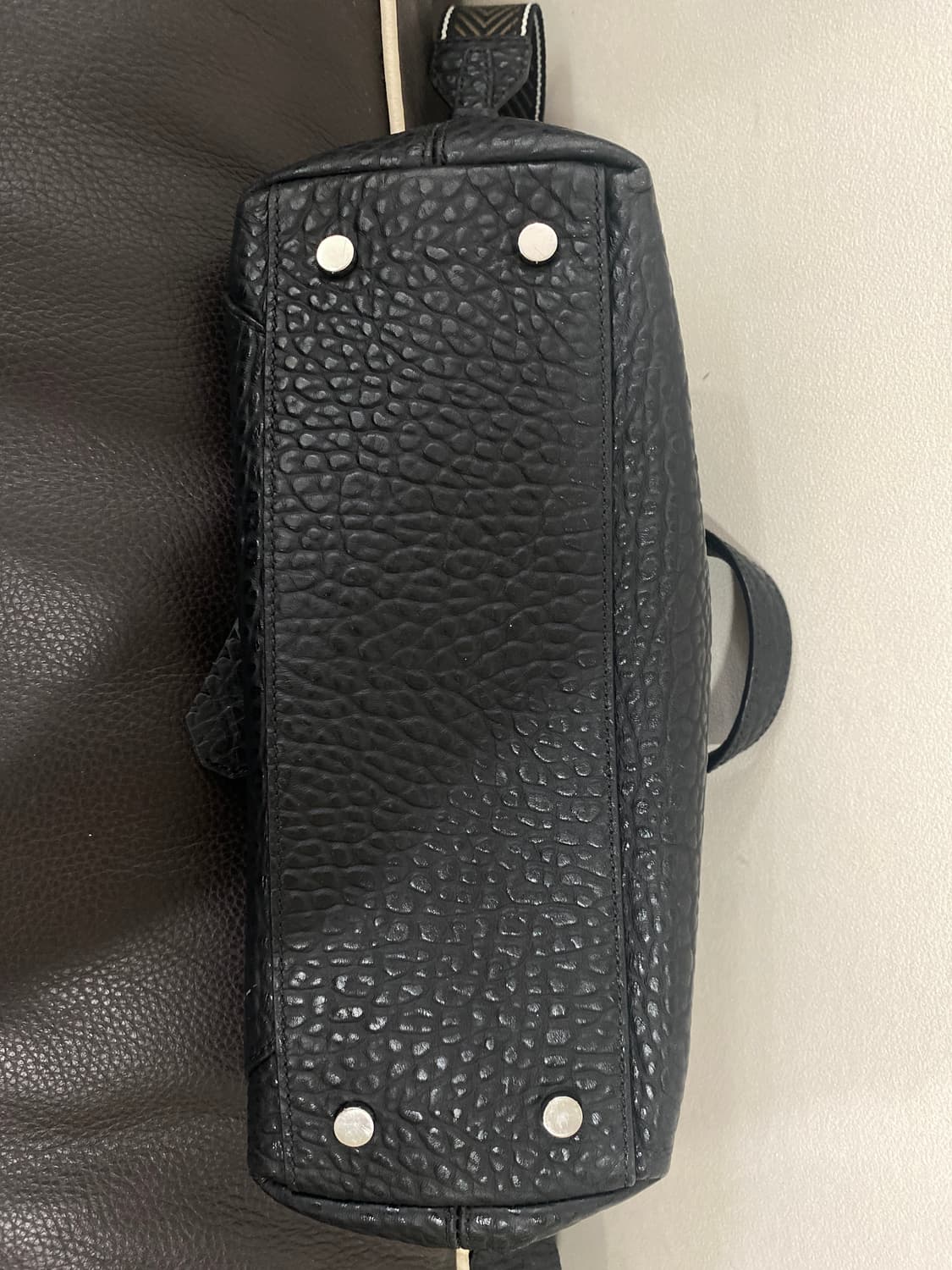 러브캣 블랙 가죽 토트백 상품이미지6