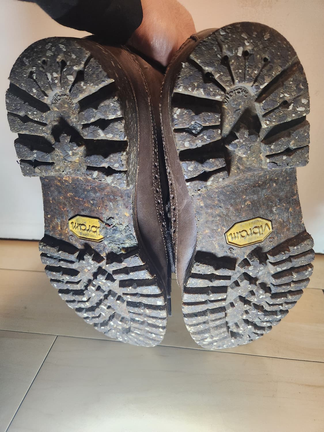 더 클락션(The Klaxon) 윙팁 브로그 부츠 (260) 상품이미지8