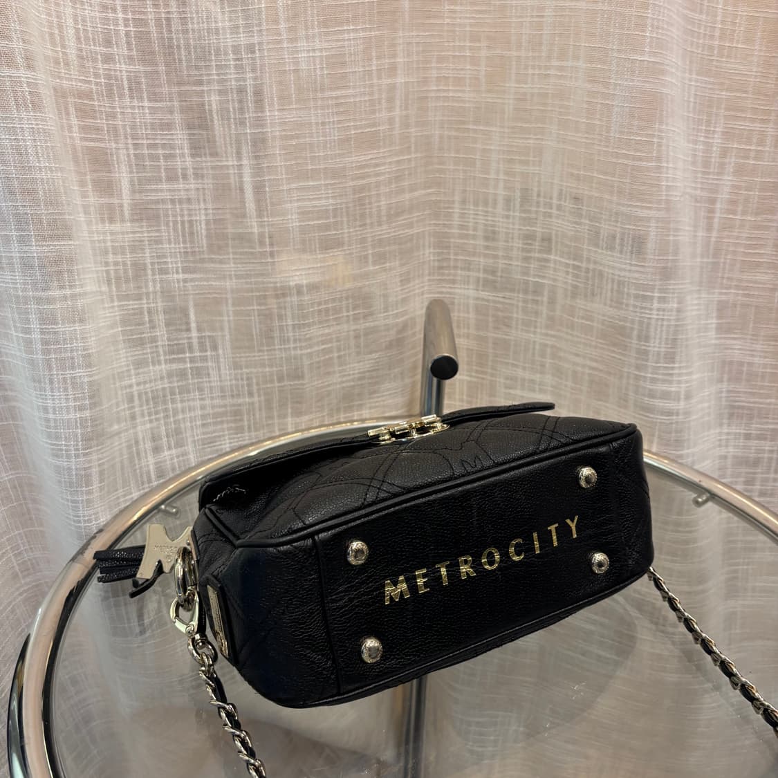 정품 메트로시티 퀄팅 크로스백     상품이미지8
