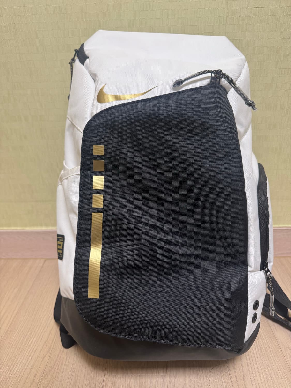 나이키 훕스 엘리트 백팩 화이트 블랙 상품이미지1