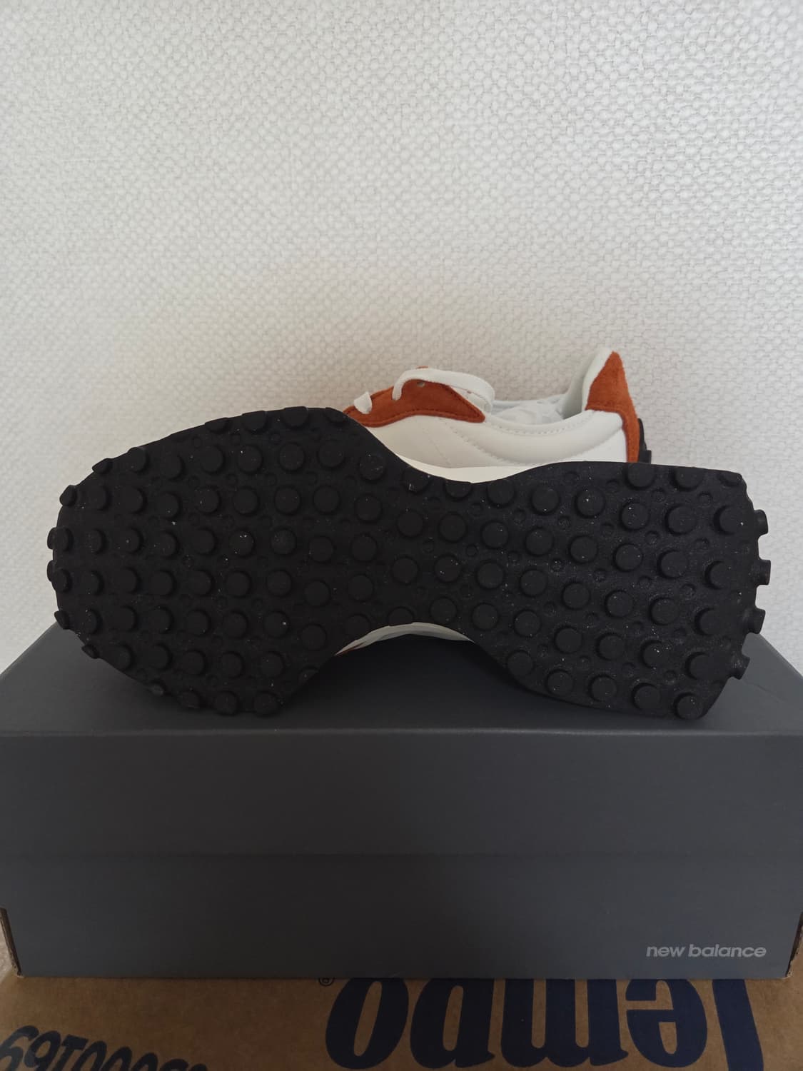 뉴발란스 327 260 새상품 상품이미지2