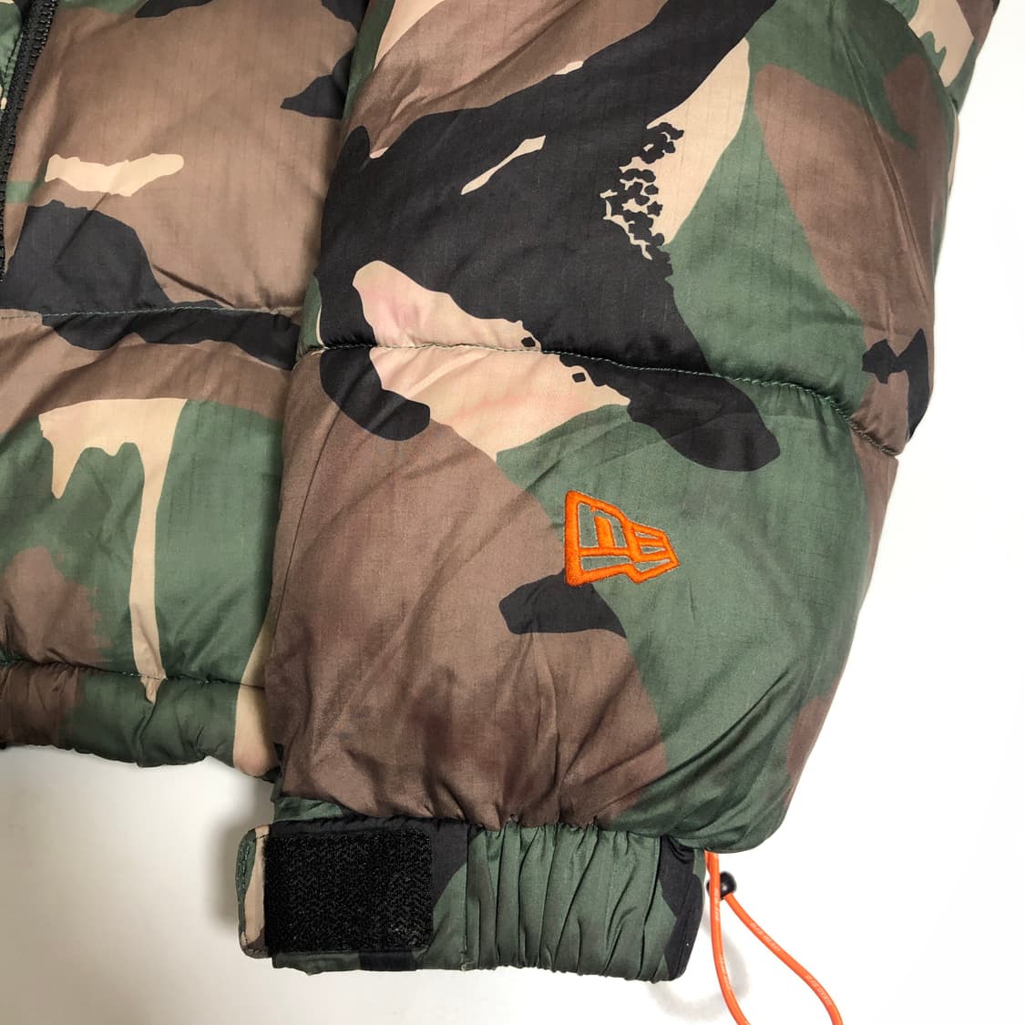 뉴에라 카모 패딩 m  상품이미지6