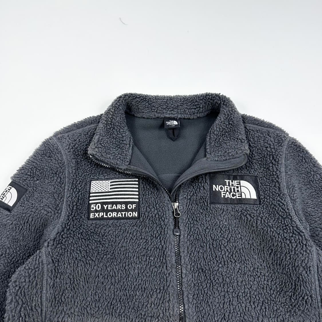 노스페이스 50주년 양털 뽀글이 후리스 챠콜 그레이 L 상품이미지2