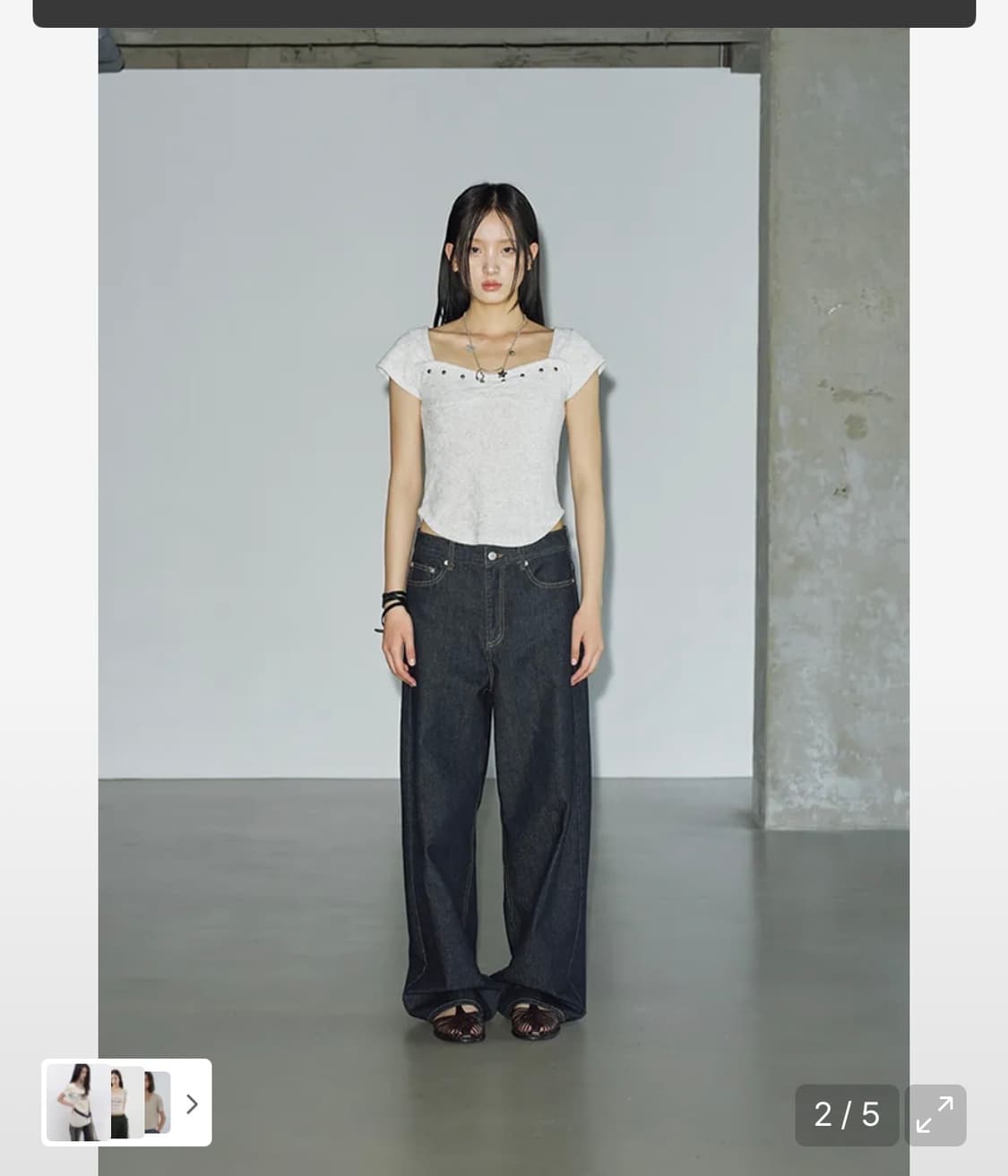 헬레네파리스 스퀘어 하프 티셔츠 상품이미지2