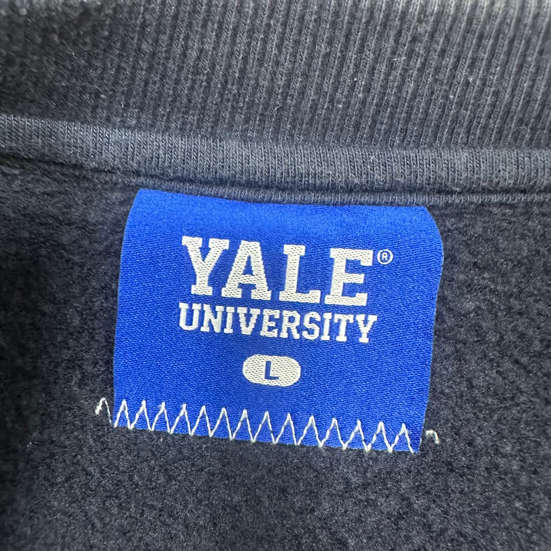 ✨ (바배) 예일 불독 네이비 맨투맨  상품이미지3