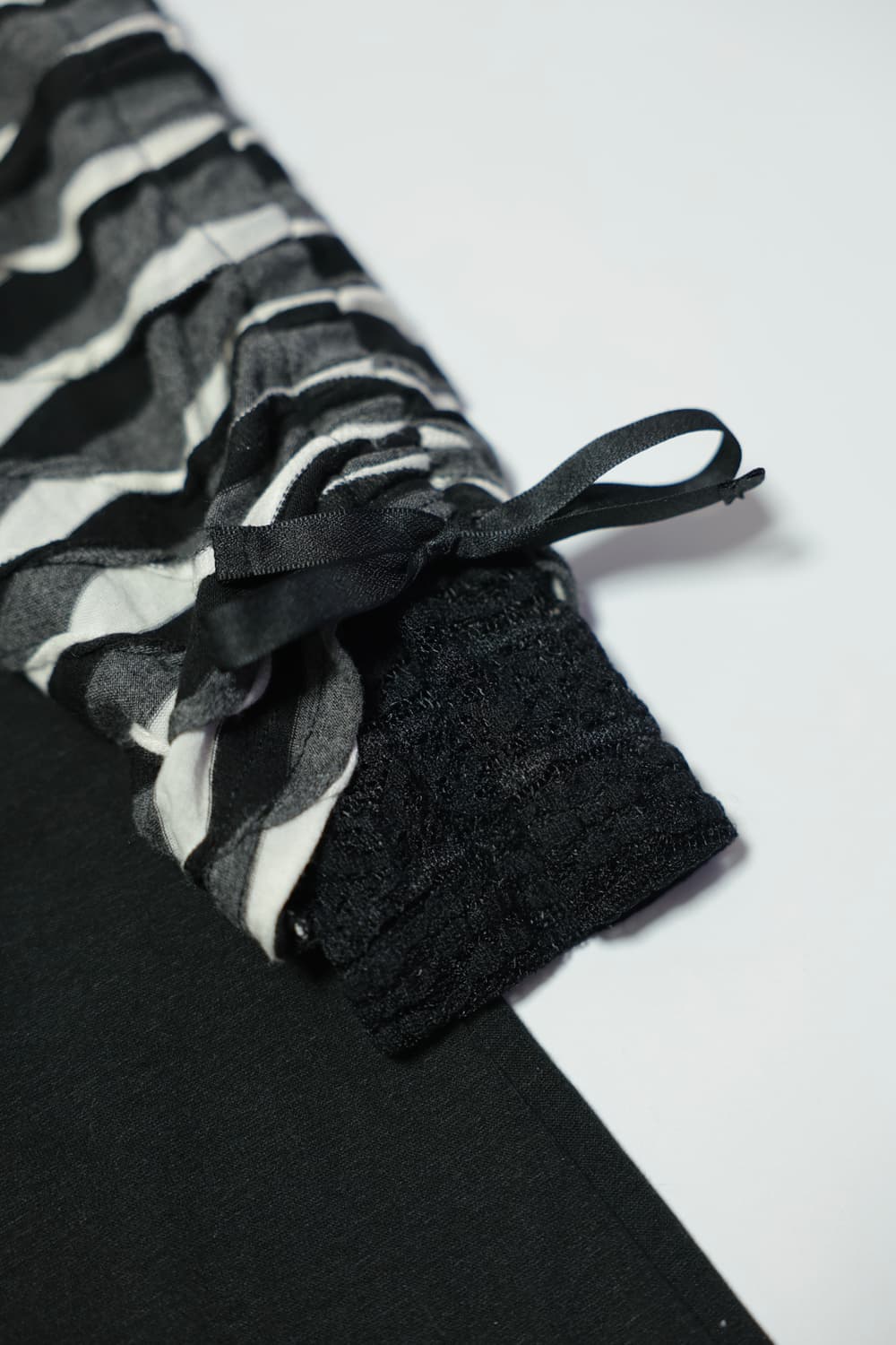 Layered Sleeve Tunic with Ribbon Detail 상품이미지3