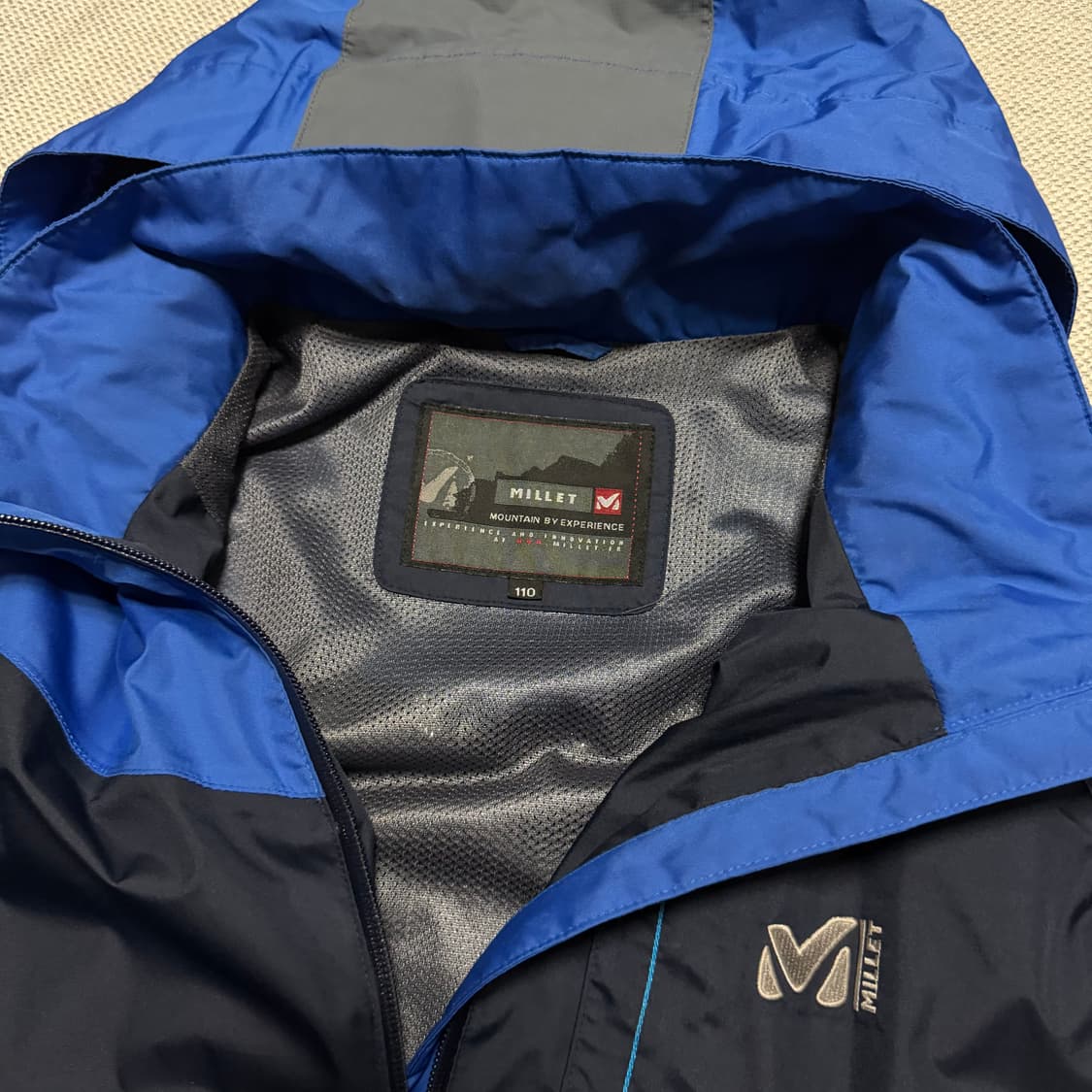 밀레 바람막이 자켓 상품이미지3