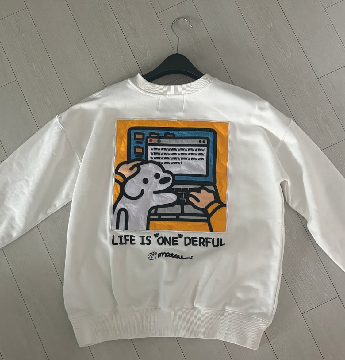 프릭스 스토어 마츠이 콜라보 맥북 강아지 맨투맨 상품이미지2