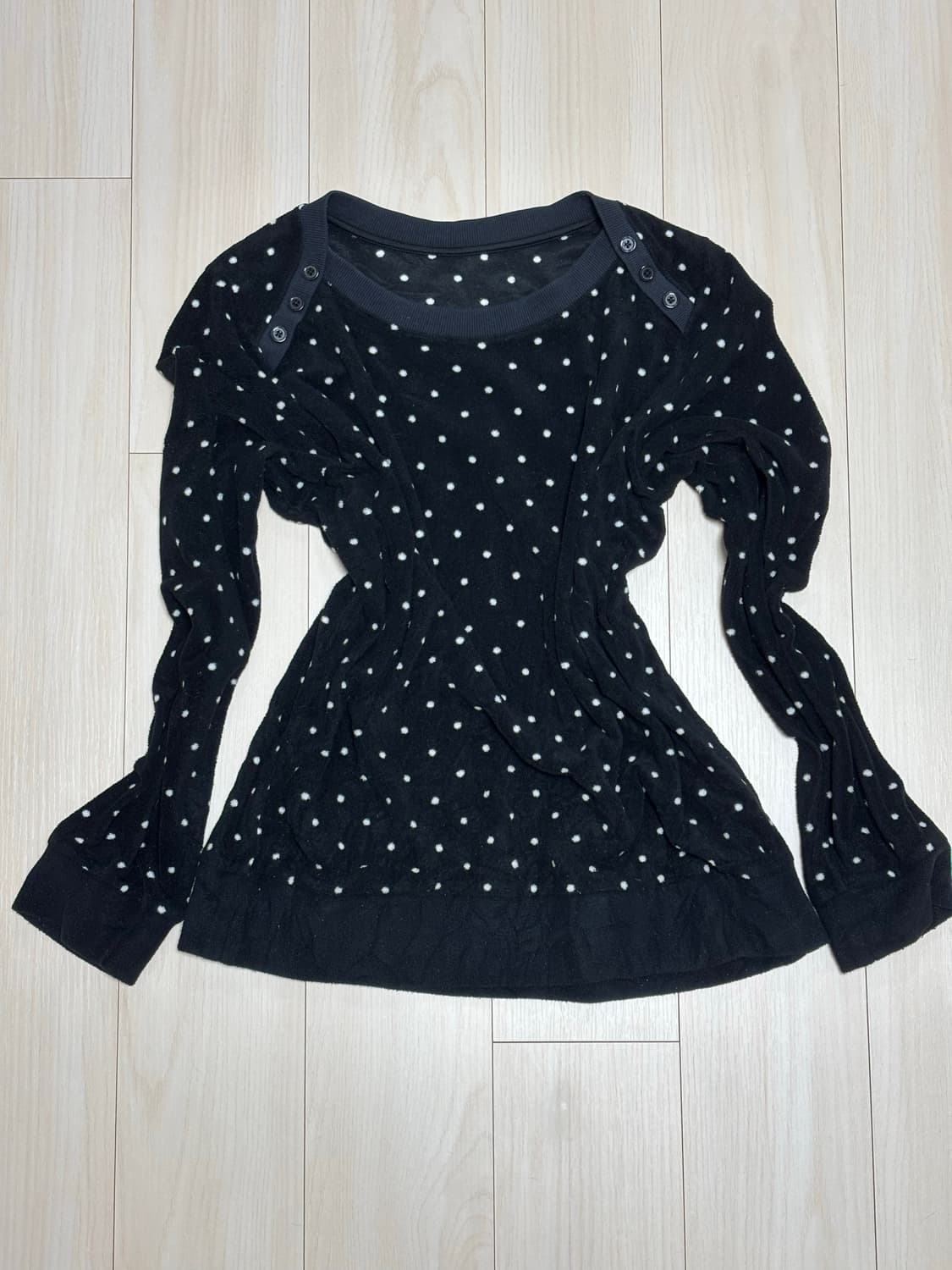 짱 귀여운 검정 도트 롱슬리브 상품이미지1
