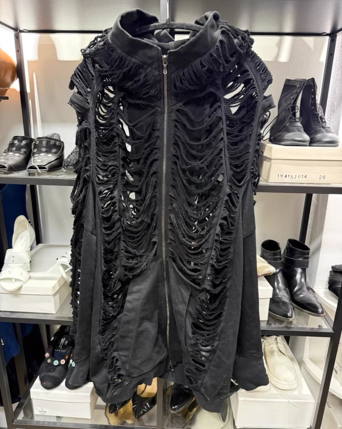 율리우스 디스트레드 후드 더블집업 자켓 상품이미지5