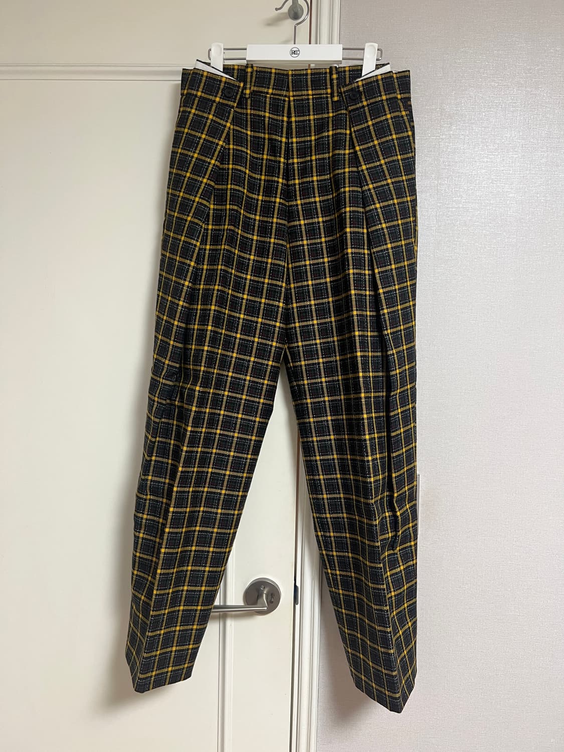 우영미 19FW 폴딩팬츠 새상품 상품이미지1