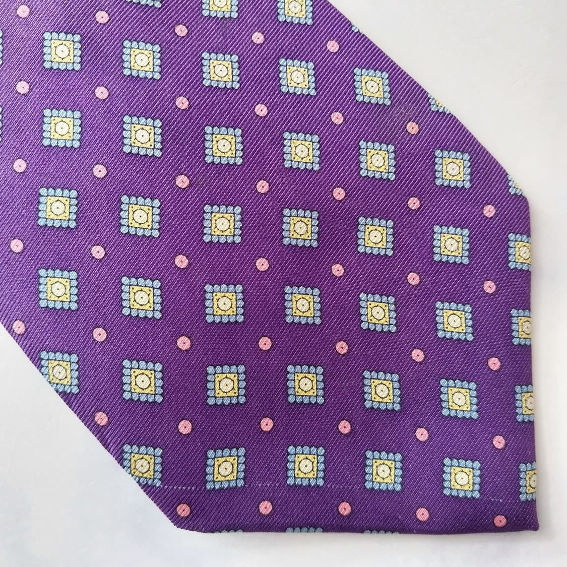 던힐 실크 퍼플 패턴 넥타이 9.1cm A+등급 K1879
 상품이미지7