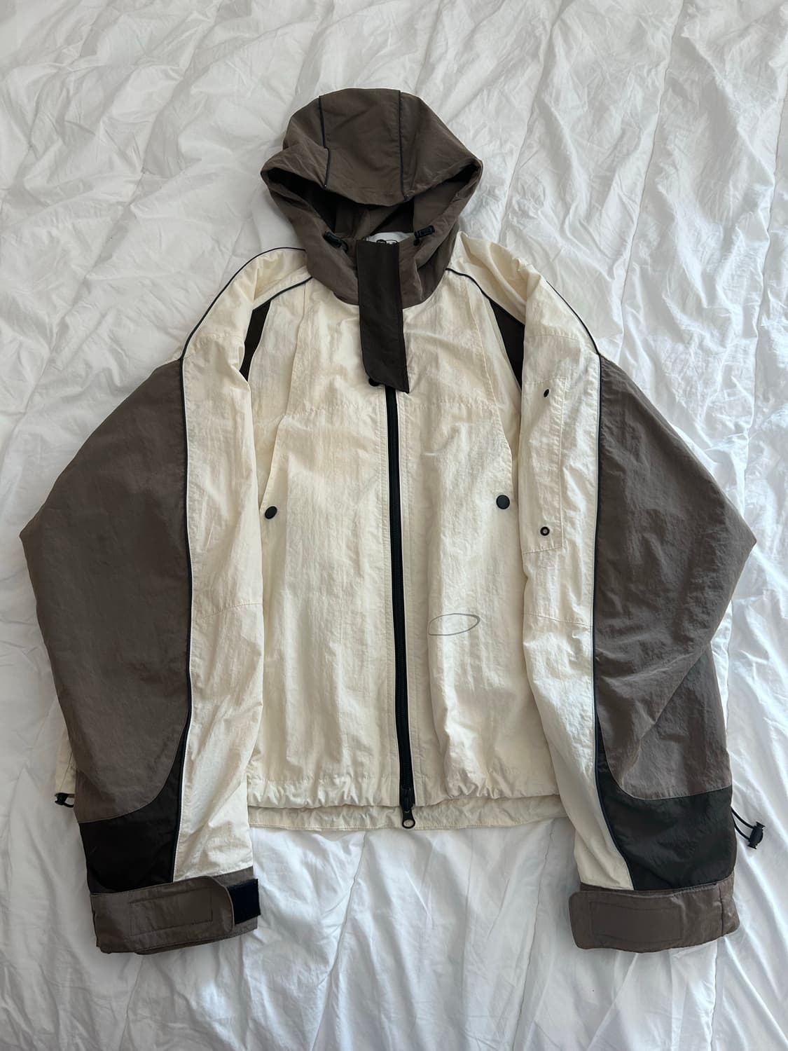 그레일즈 바람막이 (2회착) 상품이미지1