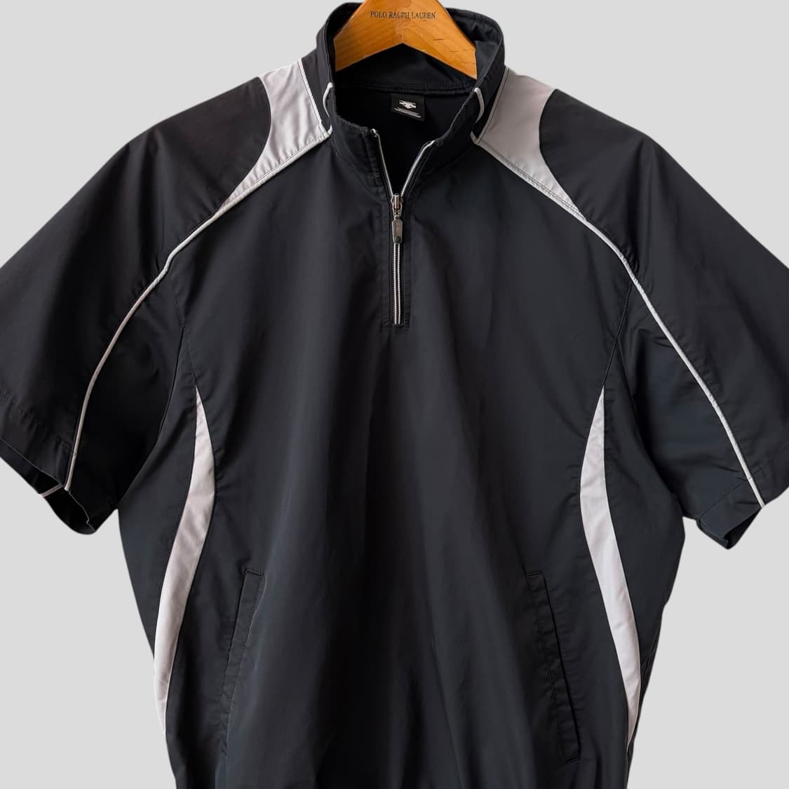 (L)데상트 하프집업 반팔 웜업 트레이닝 상의 상품이미지2