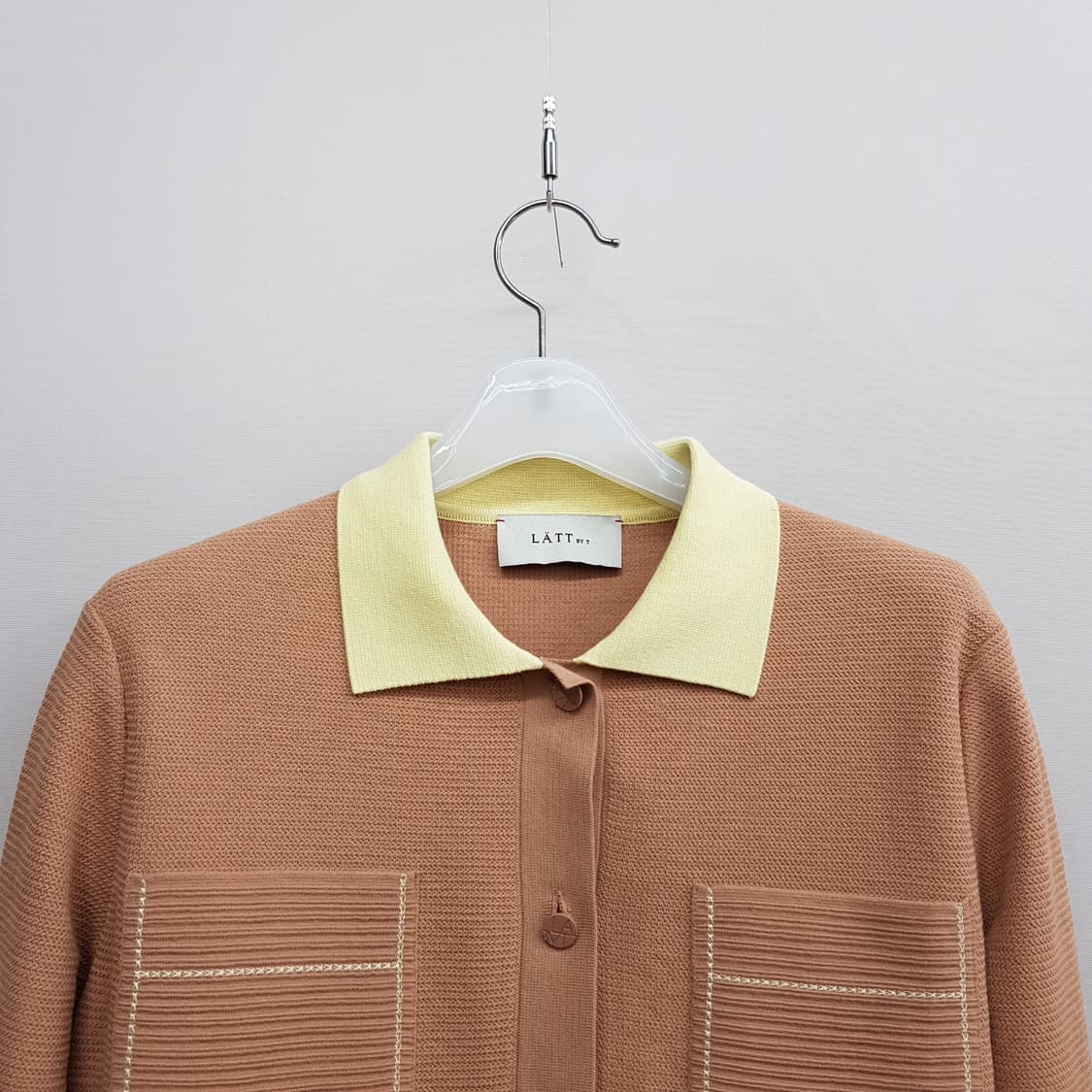 한섬 래트바이티 2021 카라넥 니트 가디건 90사이즈 상품이미지2