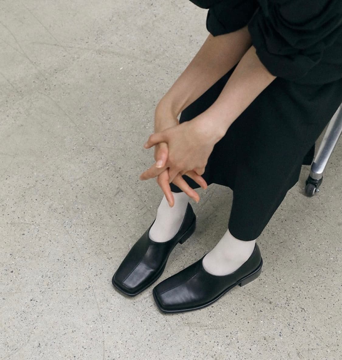 [새상품] 에퓨레 MARS Square Loafers 블랙 상품이미지1