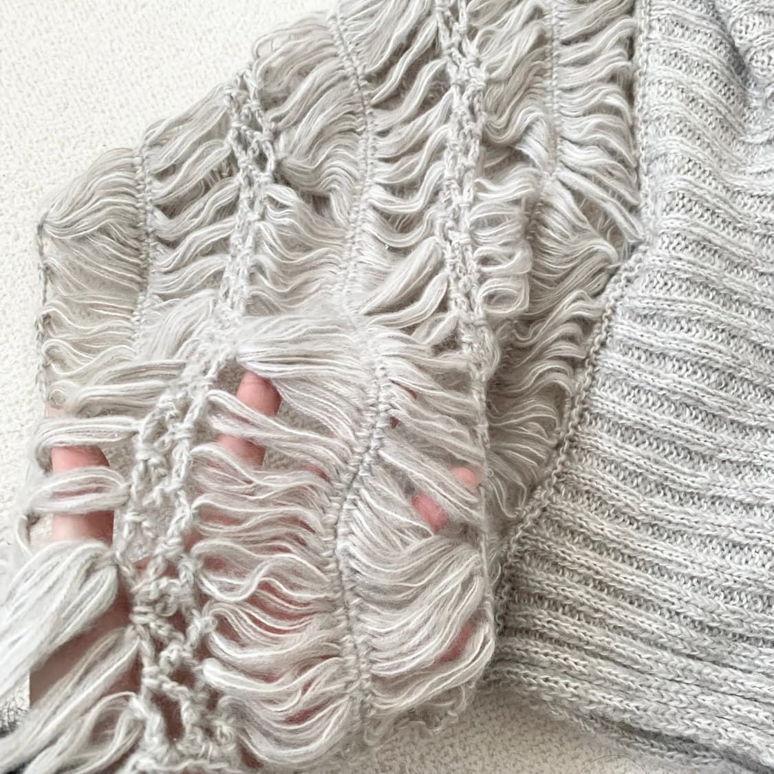 연그레이 그물 숄 가디건 상품이미지3