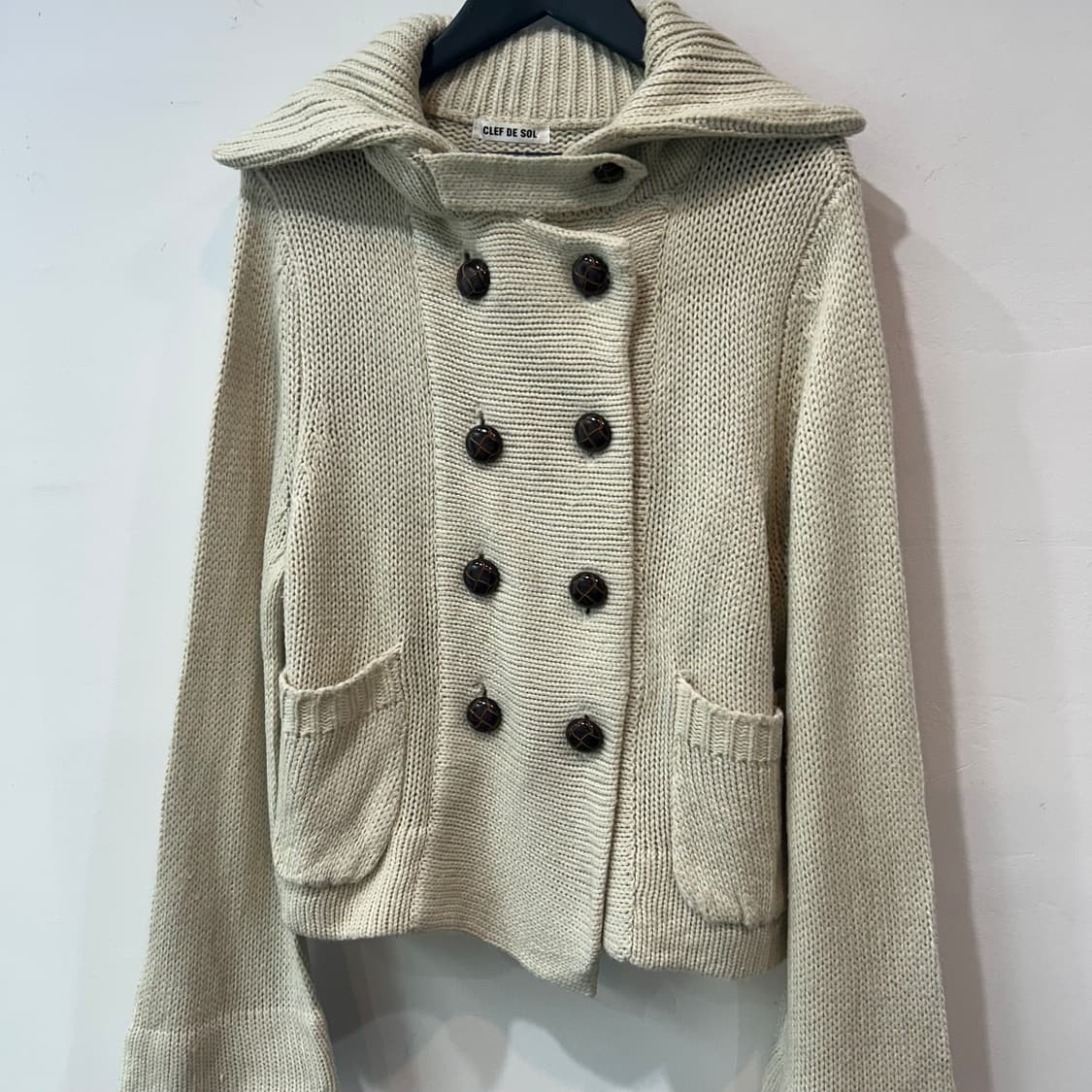 아이보리 더블버튼 가디건 상품이미지4