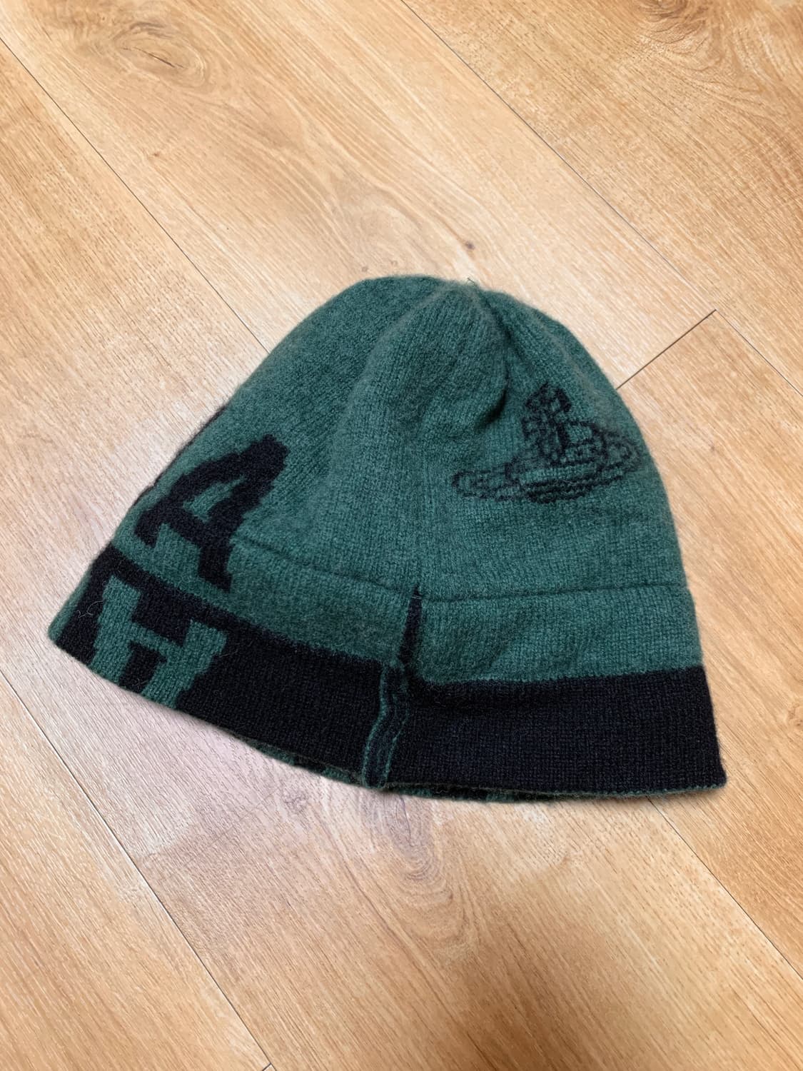 비비안웨스트우드 레이어드 비니 상품이미지5