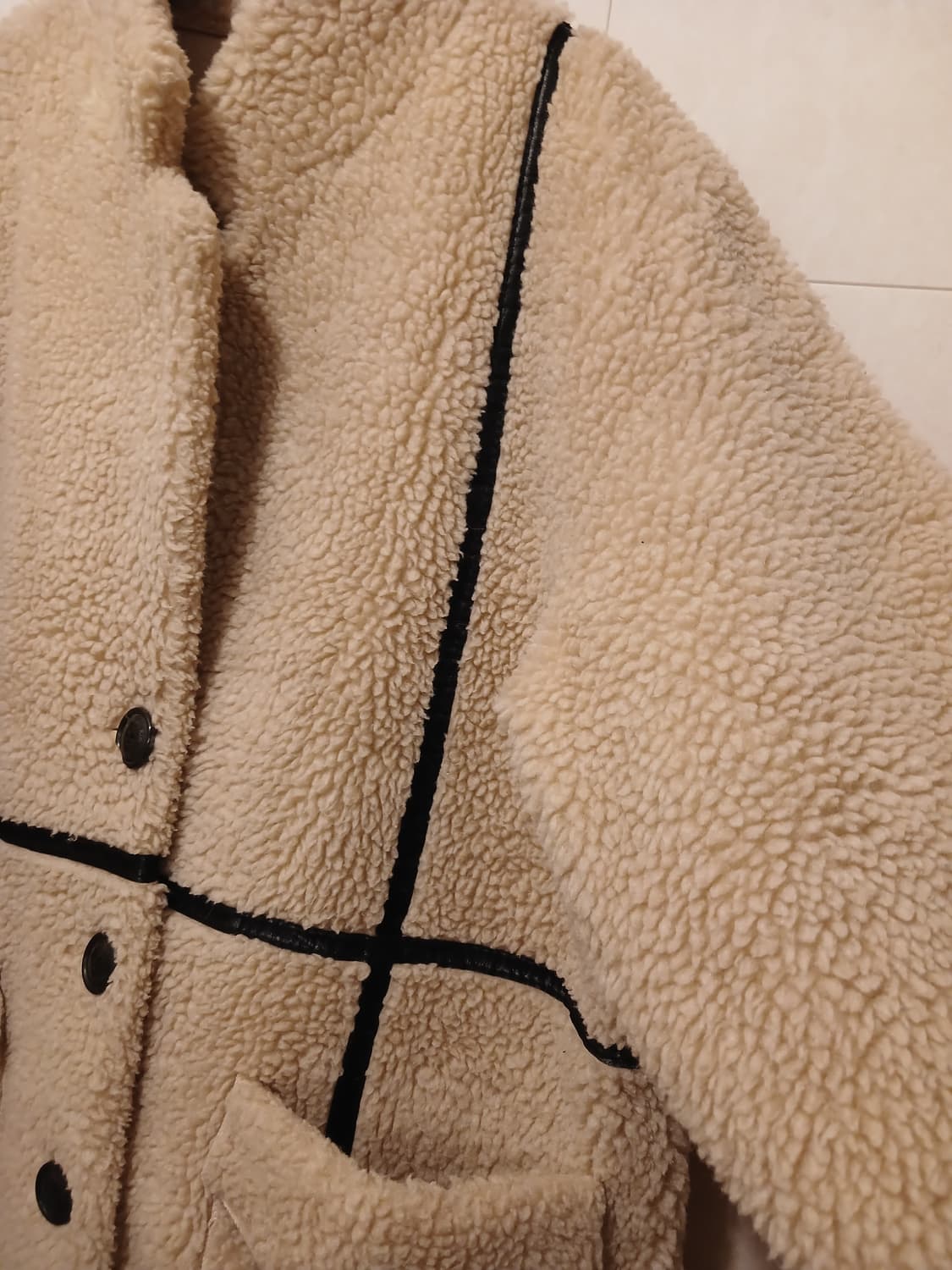 마뗑킴 정품 여성 뽀글이 퍼 롱코트 M 사이즈 상품이미지6