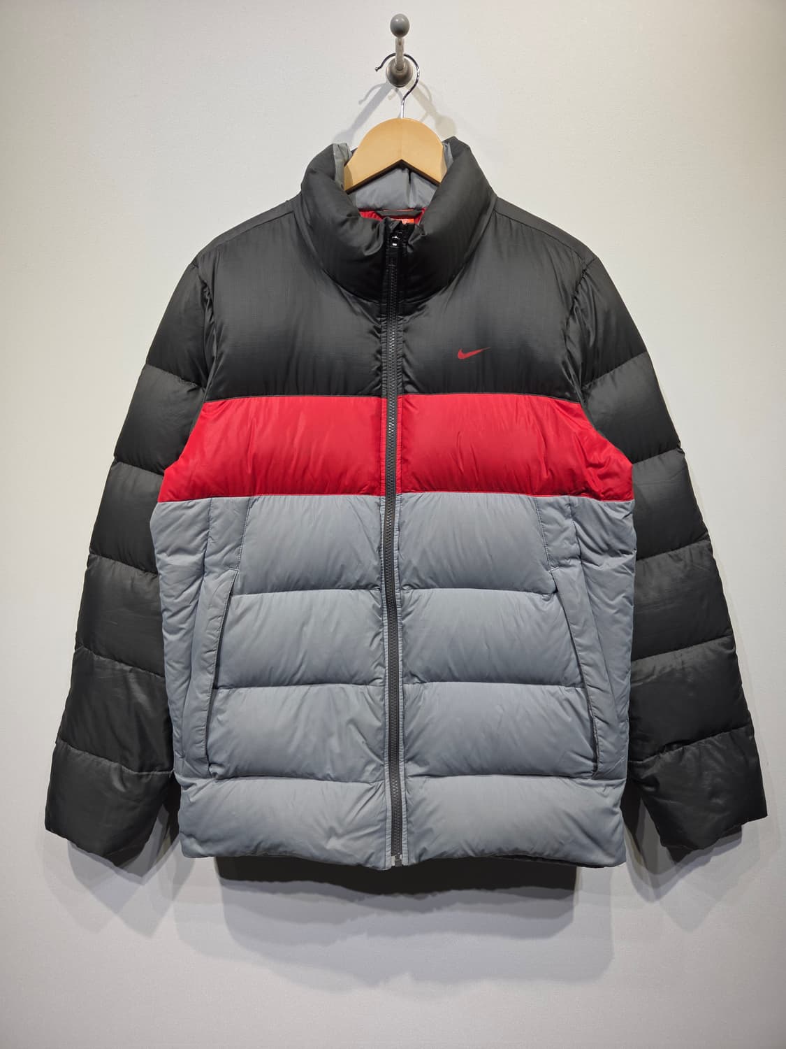 나이키(NIKE) 더 애슬레틱 뎁트 3단 배색 덕다운 패딩 상품이미지2