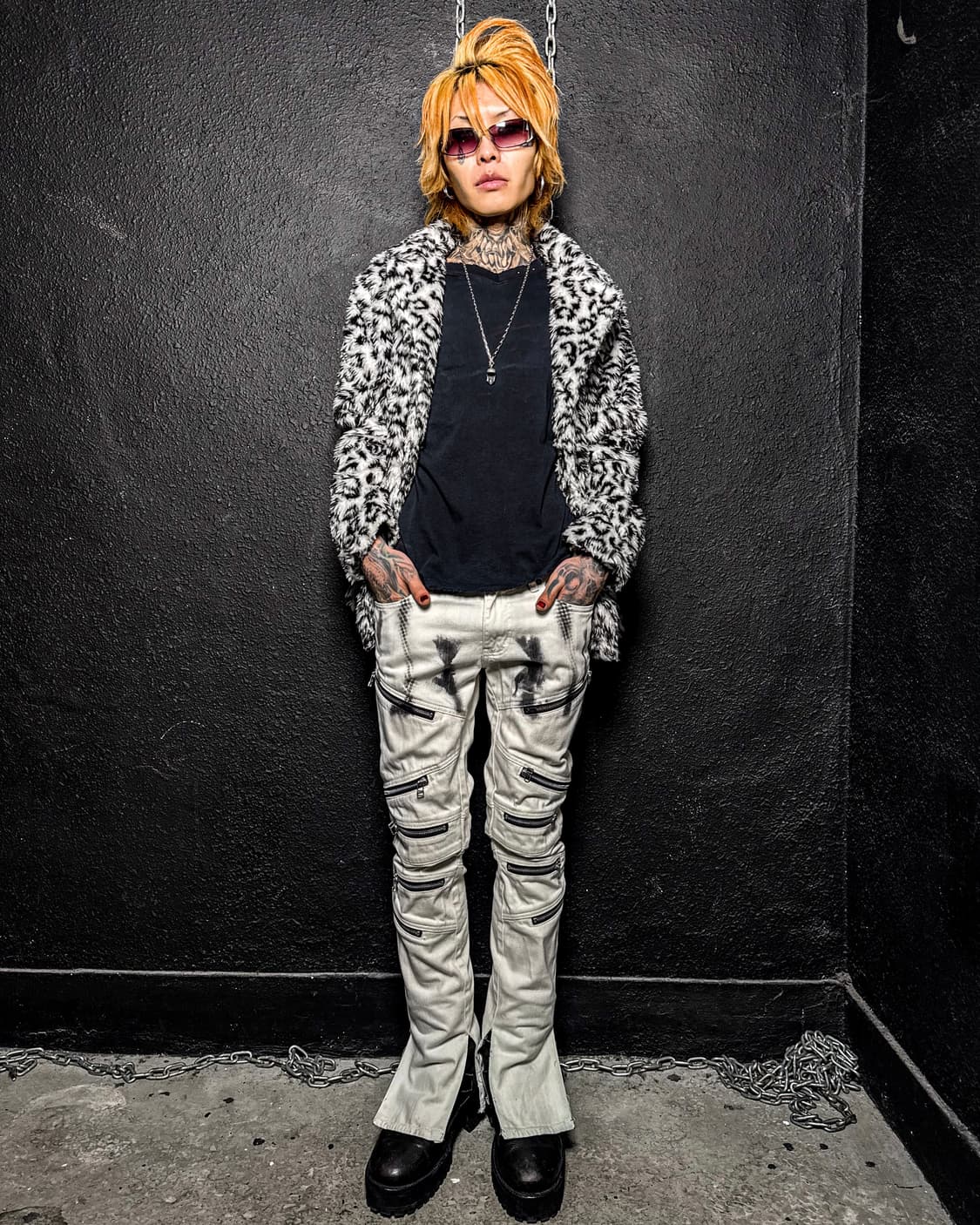 VOGUISH – Multi-Zip Slim Denim Pants 상품이미지1