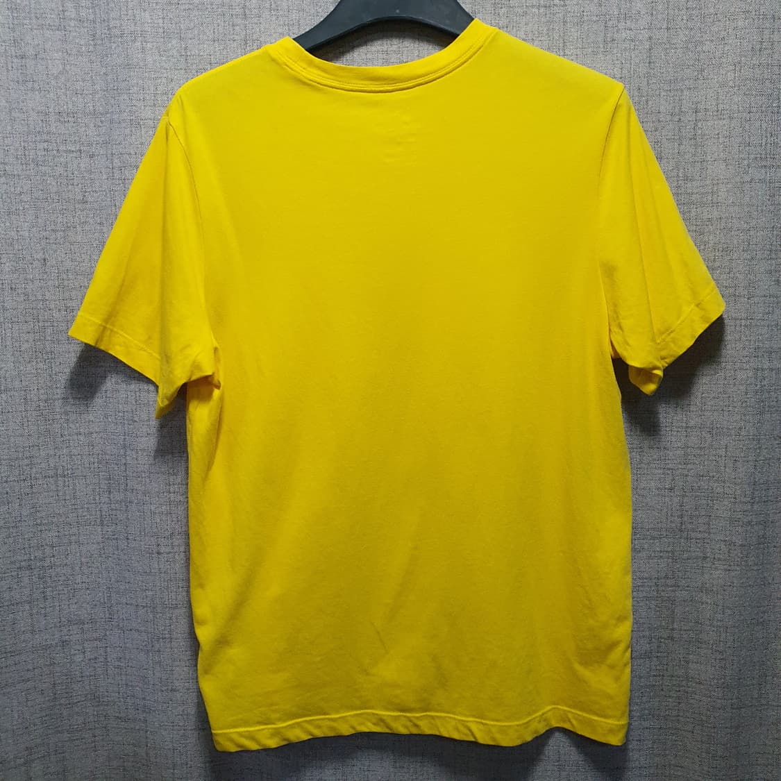 나이키에어 드라이핏 옐로우 반팔 티셔츠 프린팅  상품이미지3