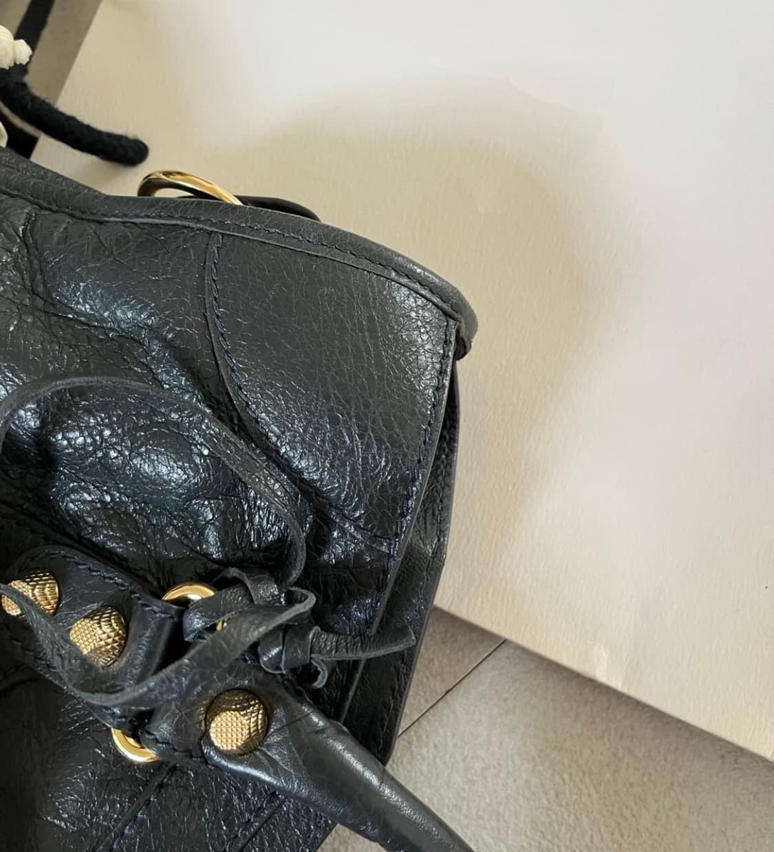 Balenciaga 발렌시아가 모터백 미디움 시티백 블랙 그레이 상품이미지3