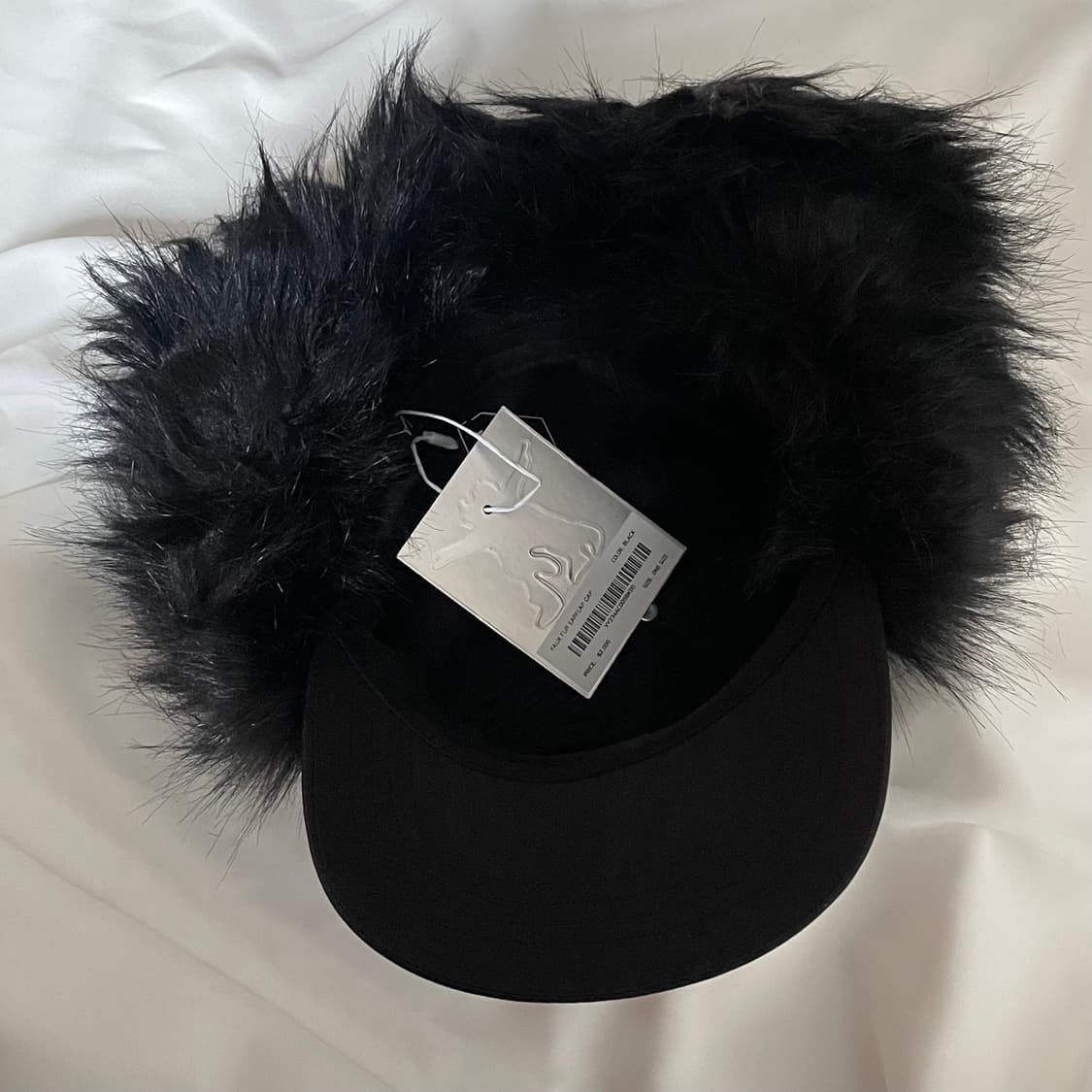 오픈 Yy 포우 퍼 이어플랩 캡 블랙 (에스파 닝닝 착용) 상품이미지7