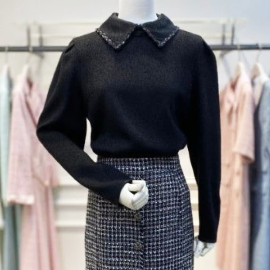 레니본(Reneevon) 배색카라 트위드블라우스 55 상품이미지1