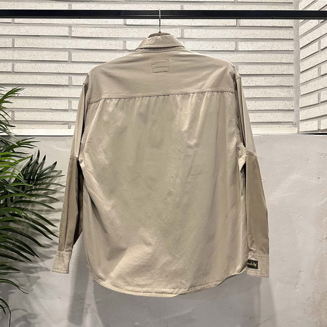 USA VINTAGE 코튼 크롭 워크셔츠 플랩포켓 배색 디테일 베이지 상품이미지2