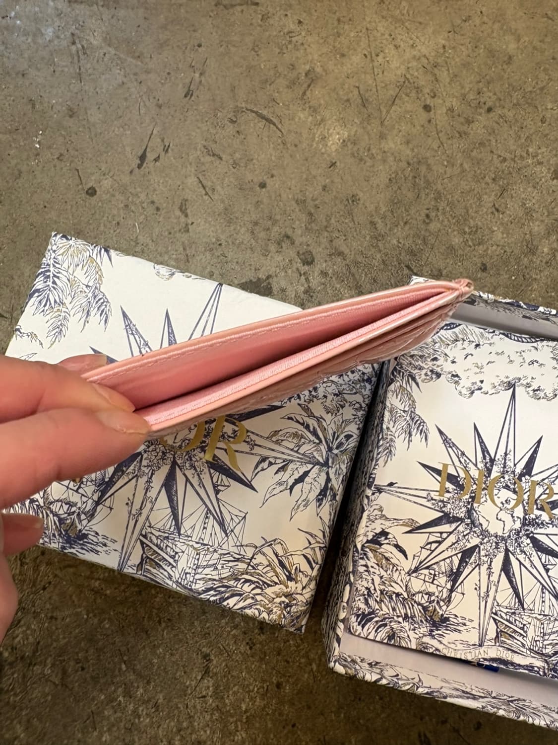 디올 카드지갑 핑크 풀박스 새상품 상품이미지3