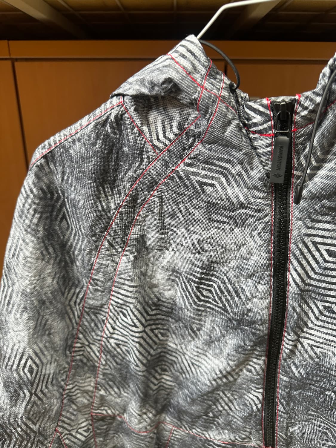 강혁 X 엄브로 콜라보 바람막이 XL 상품이미지2