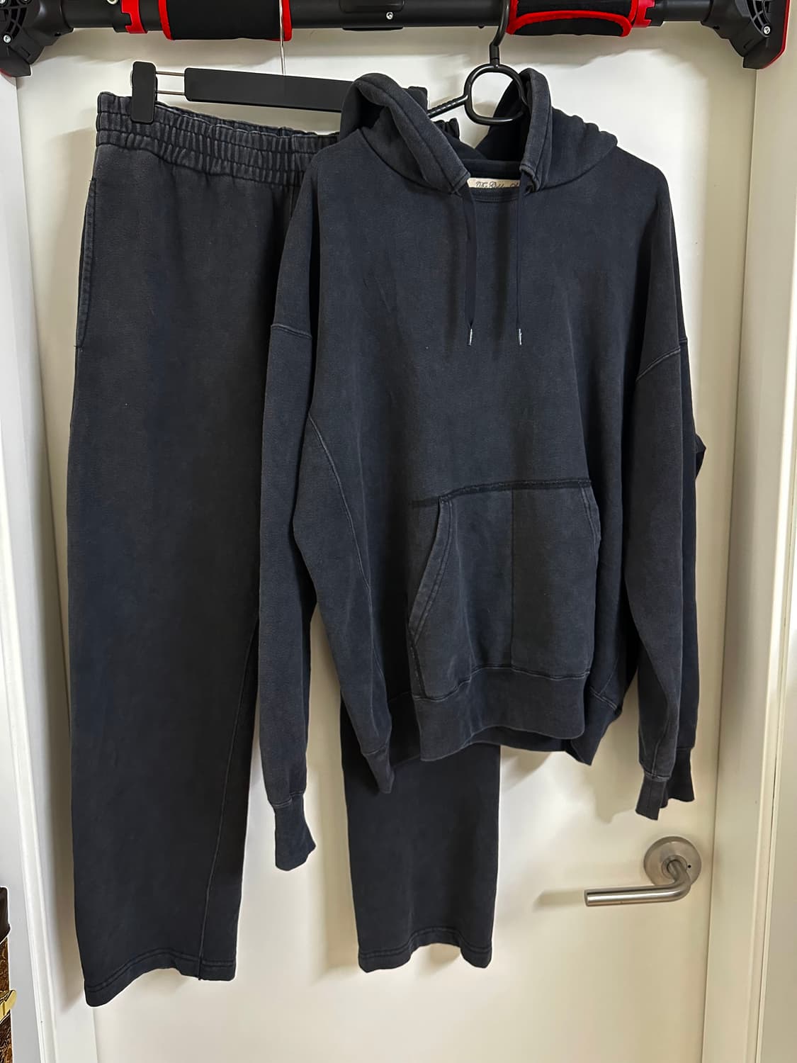 remi relief sp 가공 스웨트 셋업 상품이미지1