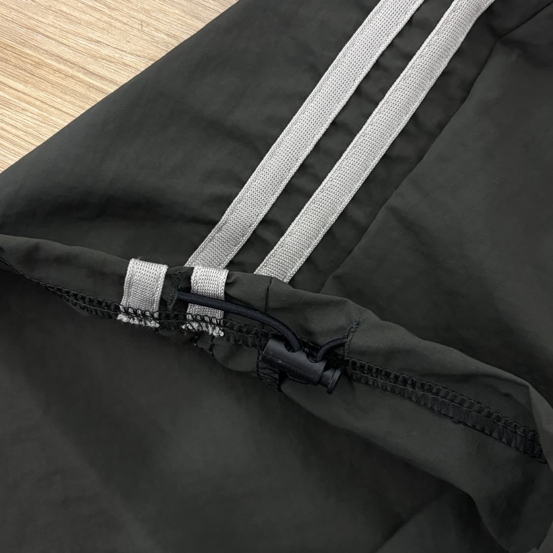 [새상품] 두줄 사이드라인 바스락 밴딩 와이드팬츠 상품이미지3