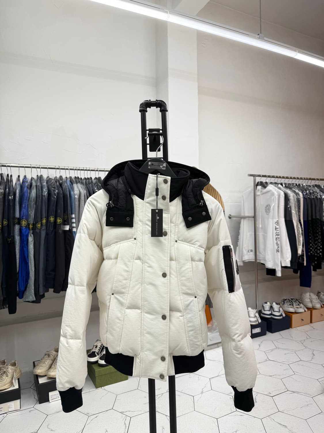 [새상품 / S] 무스너클 여성 트로이 클라우드 패딩 상품이미지1