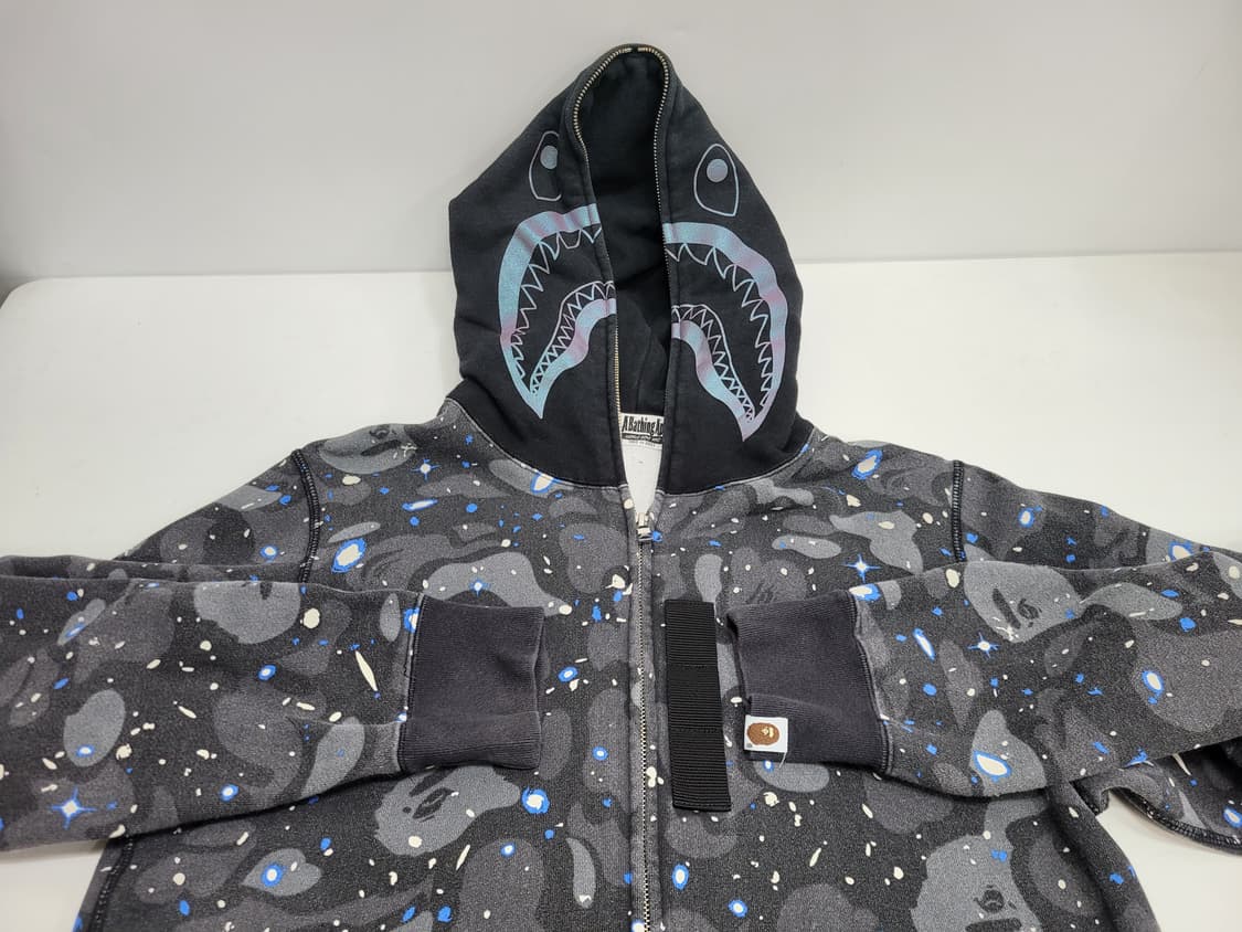 BAPE 베이프 스페이스 야광 샤크 후드 집업 / 남 L

 상품이미지3